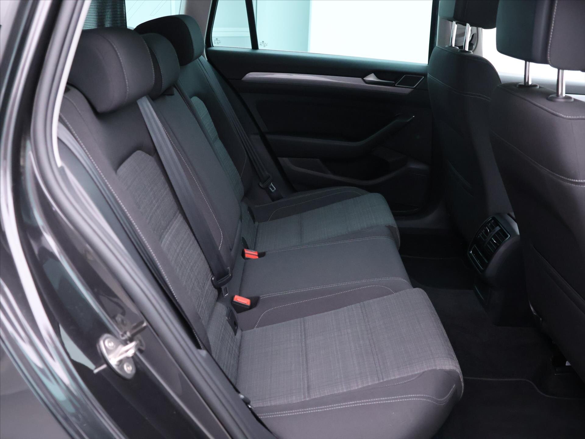 Volkswagen Passat Kombi 2,0 l 110 kw