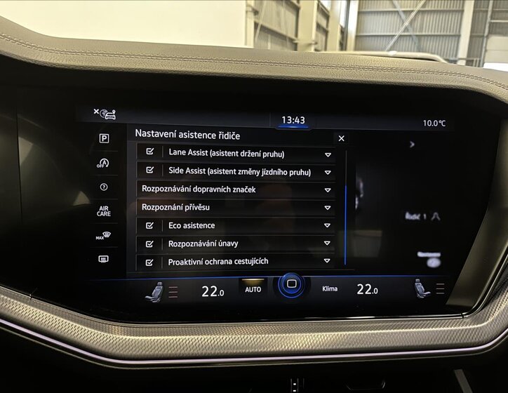 Volkswagen Touareg 8