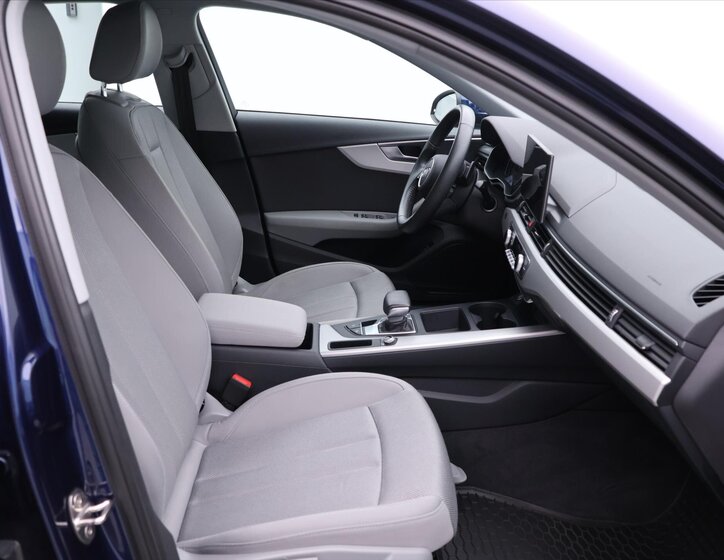 Audi A4 Sedan / Limuzína 2,0 l 120 kw