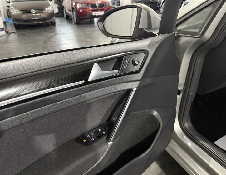 Volkswagen Golf Kombi 2,0 l 110 kw