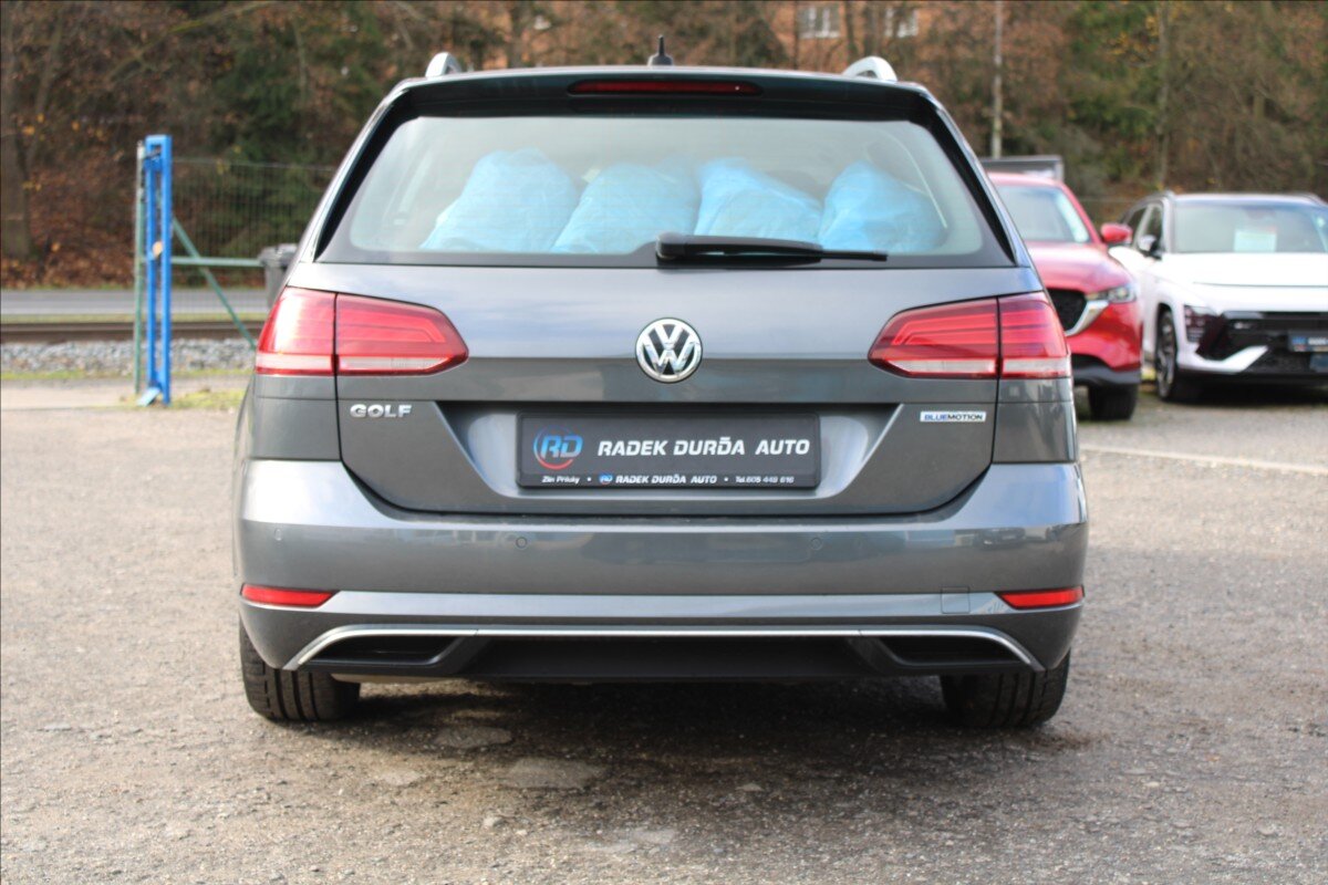 Volkswagen Golf Kombi 1,5 l 96 kw