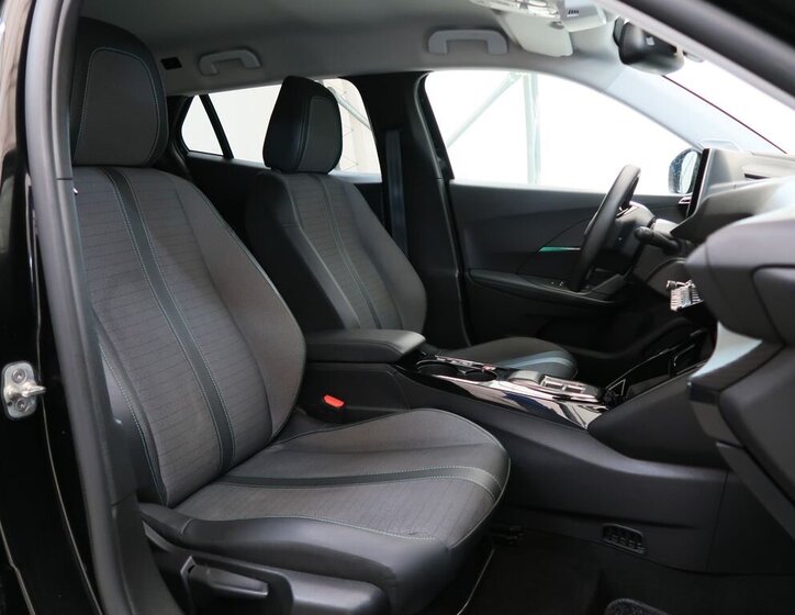 Peugeot 2008 SUV 0,0 100 kw