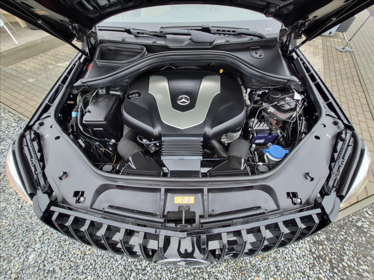 Mercedes-Benz GLS SUV / Terénní 3,0 l 190 kw