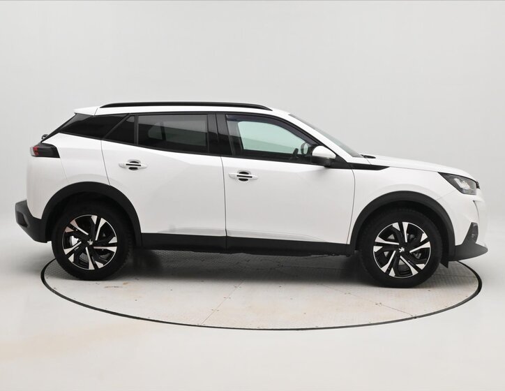 Peugeot 2008 SUV 1,5 l 81 kw
