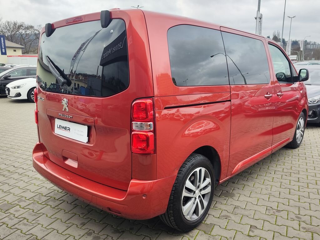 Peugeot Traveller