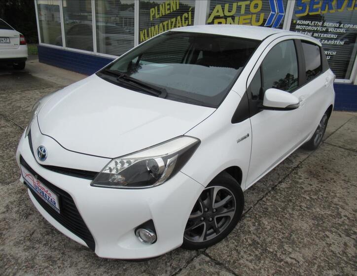 Toyota Yaris 2