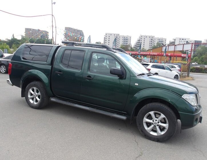 Nissan Navara Pick-up 2,5 l 126 kw