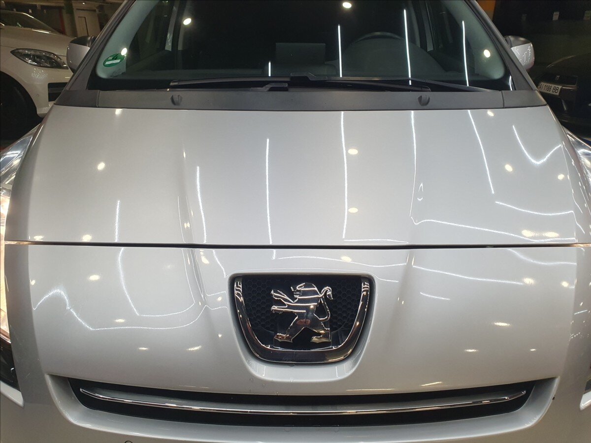 Peugeot 5008 MPV 1,6 l 88 kw