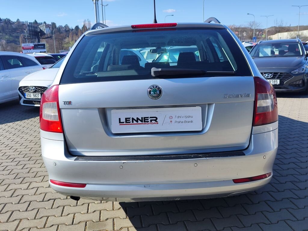 Škoda Octavia Kombi 2,0 l 103 kw