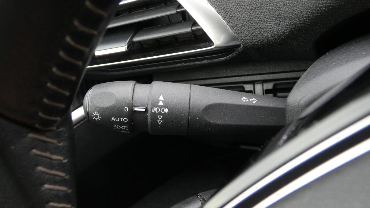 Peugeot 5008 SUV / Terénní 1,2 l 96 kw