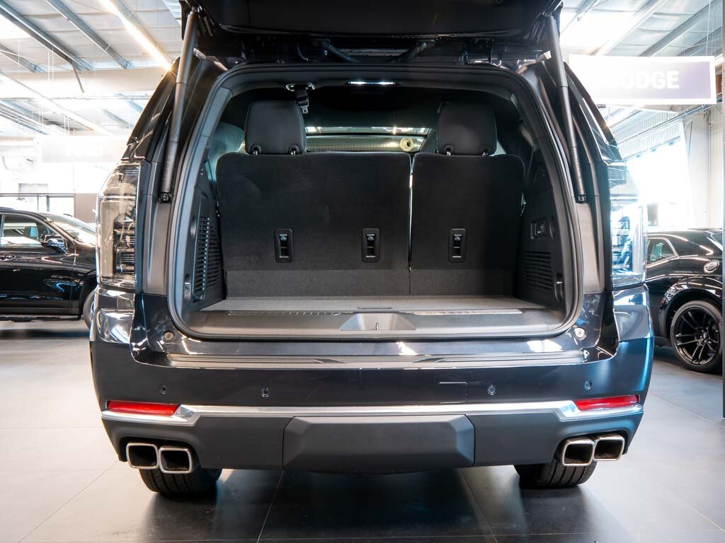 Chevrolet Tahoe SUV 6,2 l 313 kw