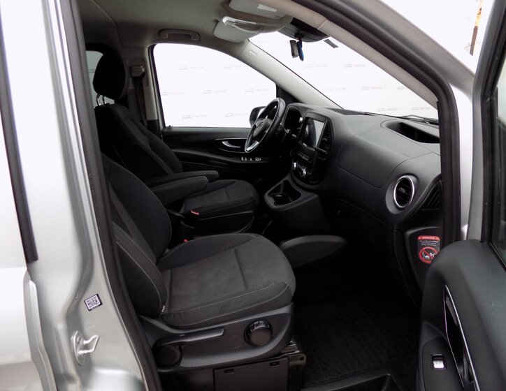 Mercedes-Benz Vito 14