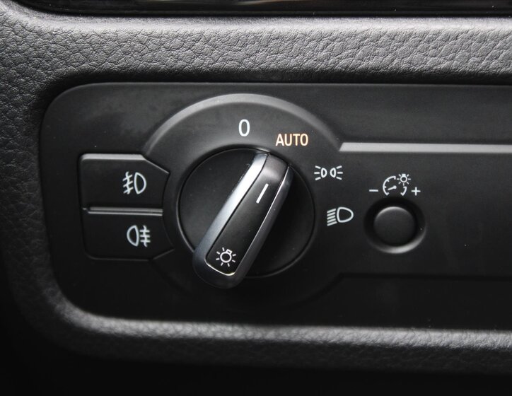 Volkswagen Touareg SUV 3,0 l 193 kw