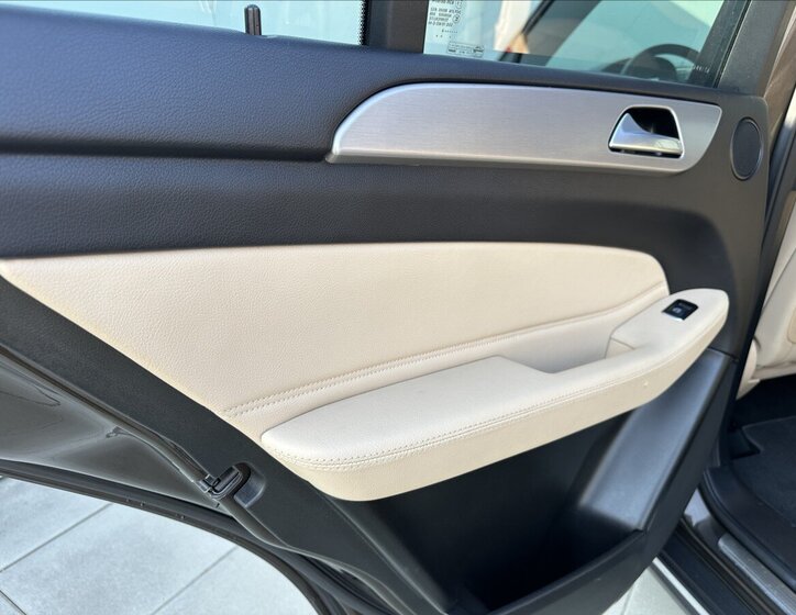 Mercedes-Benz GLE SUV / Terénní 3,0 l 190 kw