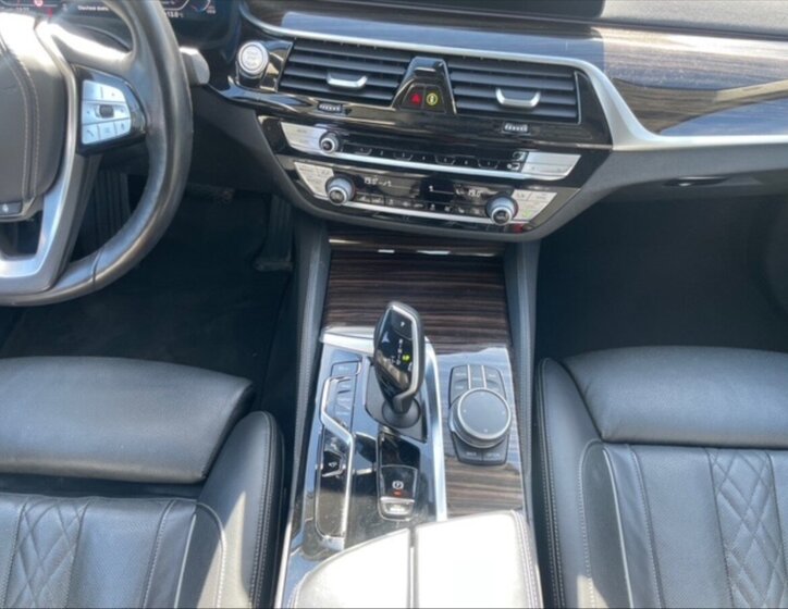 BMW Řada 5 Sedan / Limuzína 3,0 l 210 kw