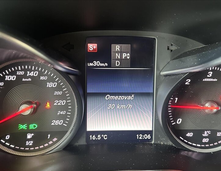 Mercedes-Benz Třídy C Kombi 2,1 l 125 kw