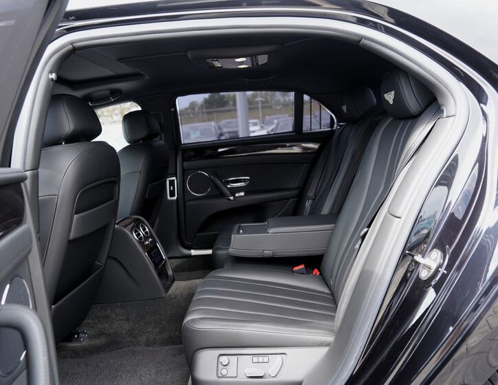 Bentley Flying Spur 34