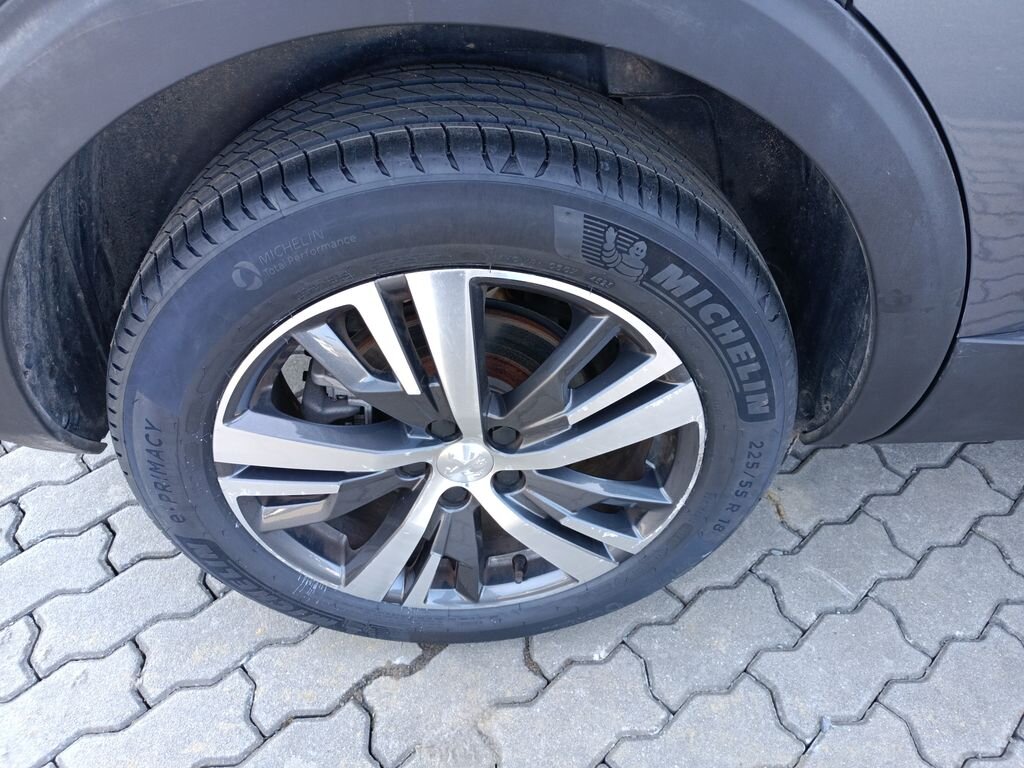 Peugeot 5008 SUV / Terénní 1,5 l 96 kw