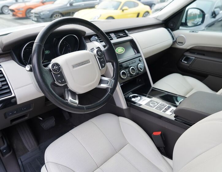 Land Rover Discovery 26