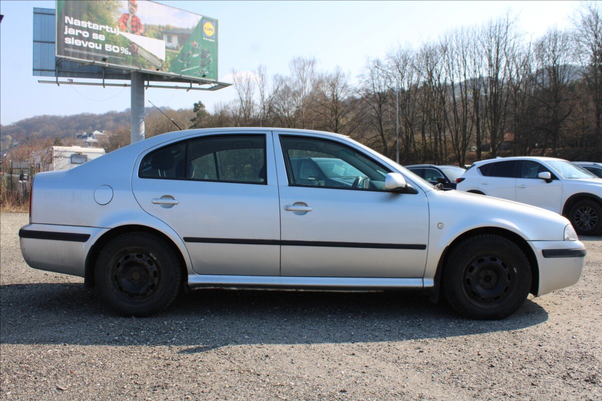 Škoda Octavia Liftback 1,6 l 74 kw