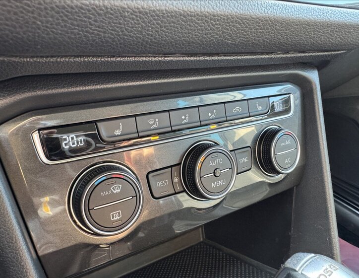 Volkswagen Tiguan SUV / Terénní 2,0 l 110 kw