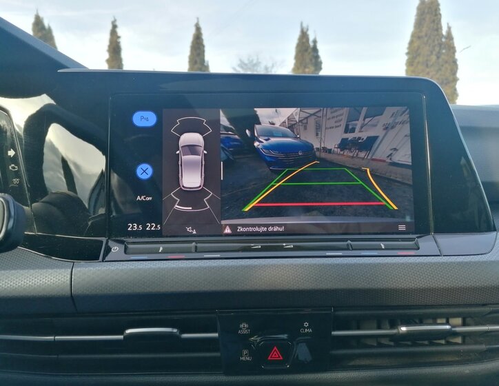 Volkswagen Golf Hatchback 1,5 l 96 kw