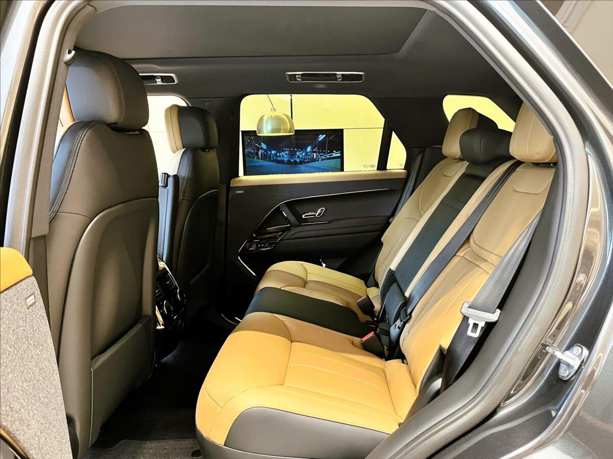 Land Rover Range Rover Sport SUV / Terénní 3,0 l 221 kw