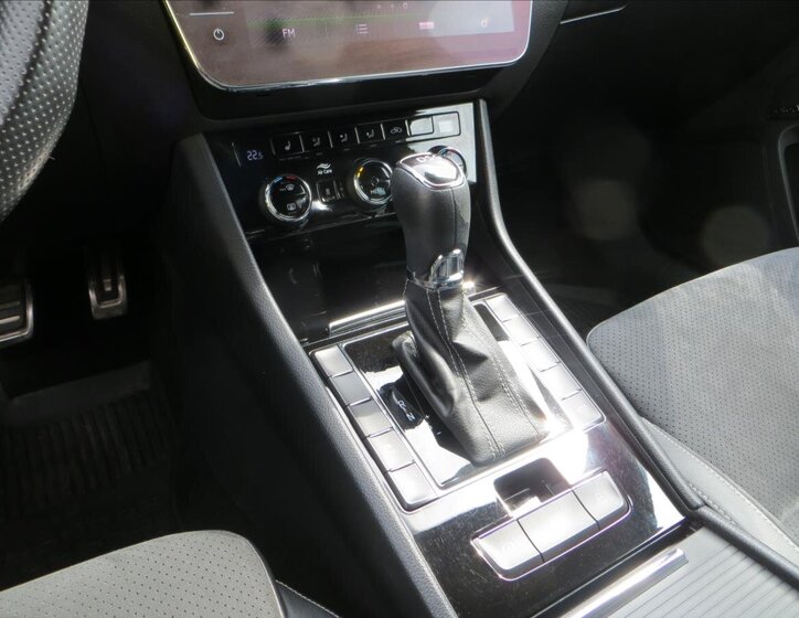 Škoda Superb Kombi 2,0 l 110 kw