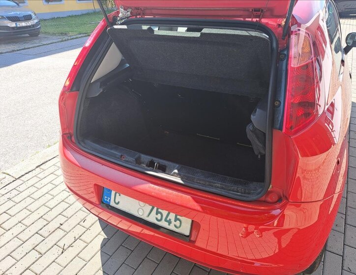 Fiat Grande Punto Kombi 1,2 l 51 kw