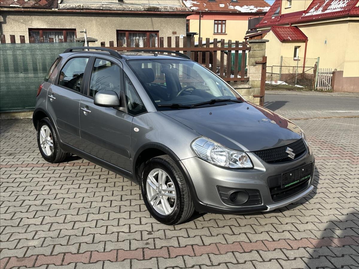 Suzuki SX4 Hatchback 1,6 l 88 kw