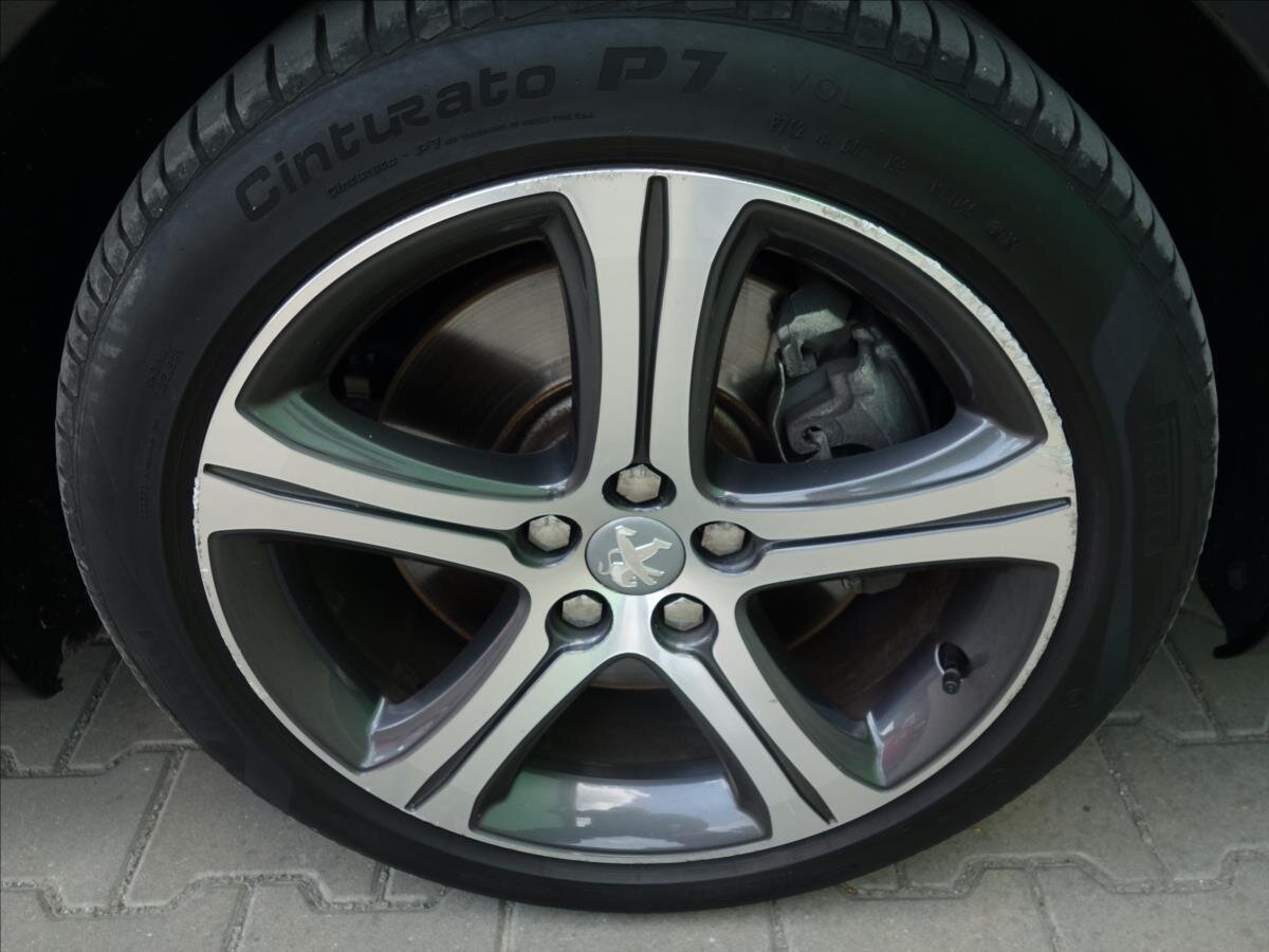 Peugeot 508 Kombi 2,0 l 133 kw