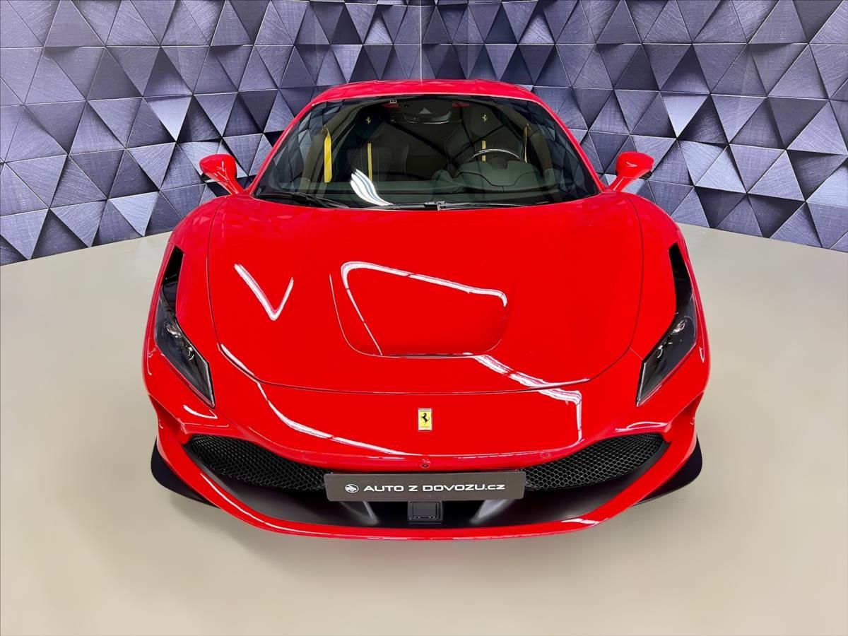 Ferrari F8