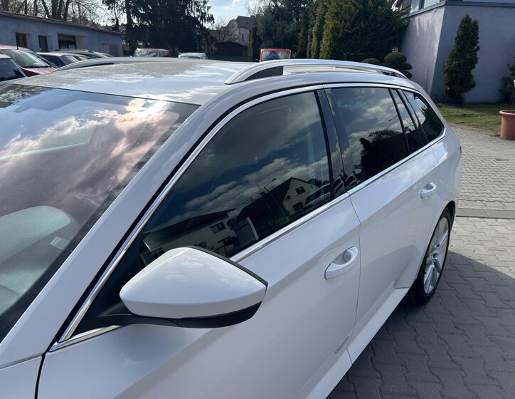 Škoda Superb Kombi 2,0 l 110 kw