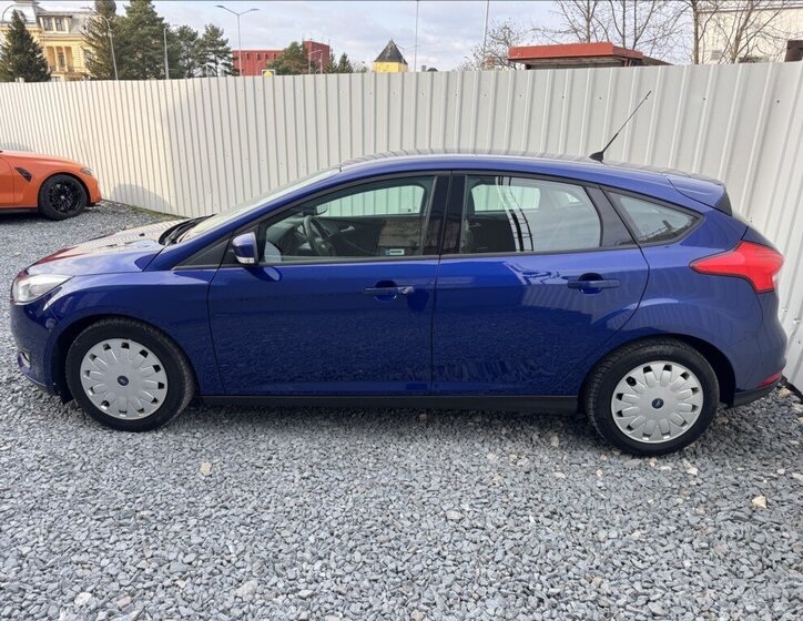 Ford Focus Hatchback 1,5 l 77 kw
