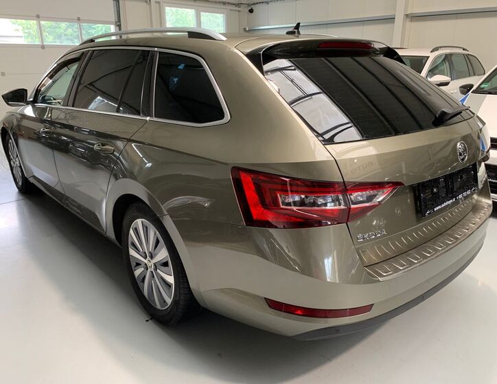 Škoda Superb 4