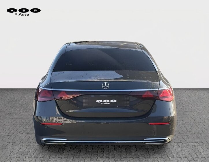 Mercedes-Benz Třídy E Sedan / Limuzína 2,0 l 225 kw