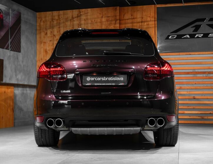 Porsche Cayenne 26
