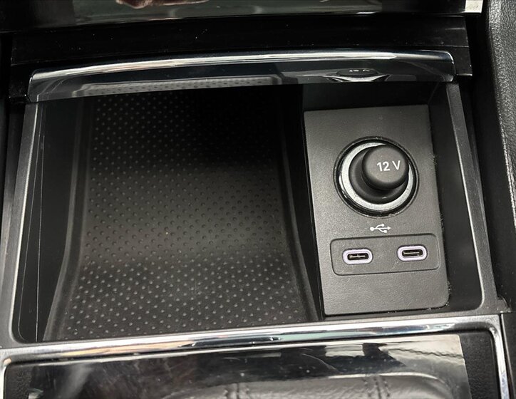 Škoda Kodiaq SUV / Terénní 1,5 l 110 kw