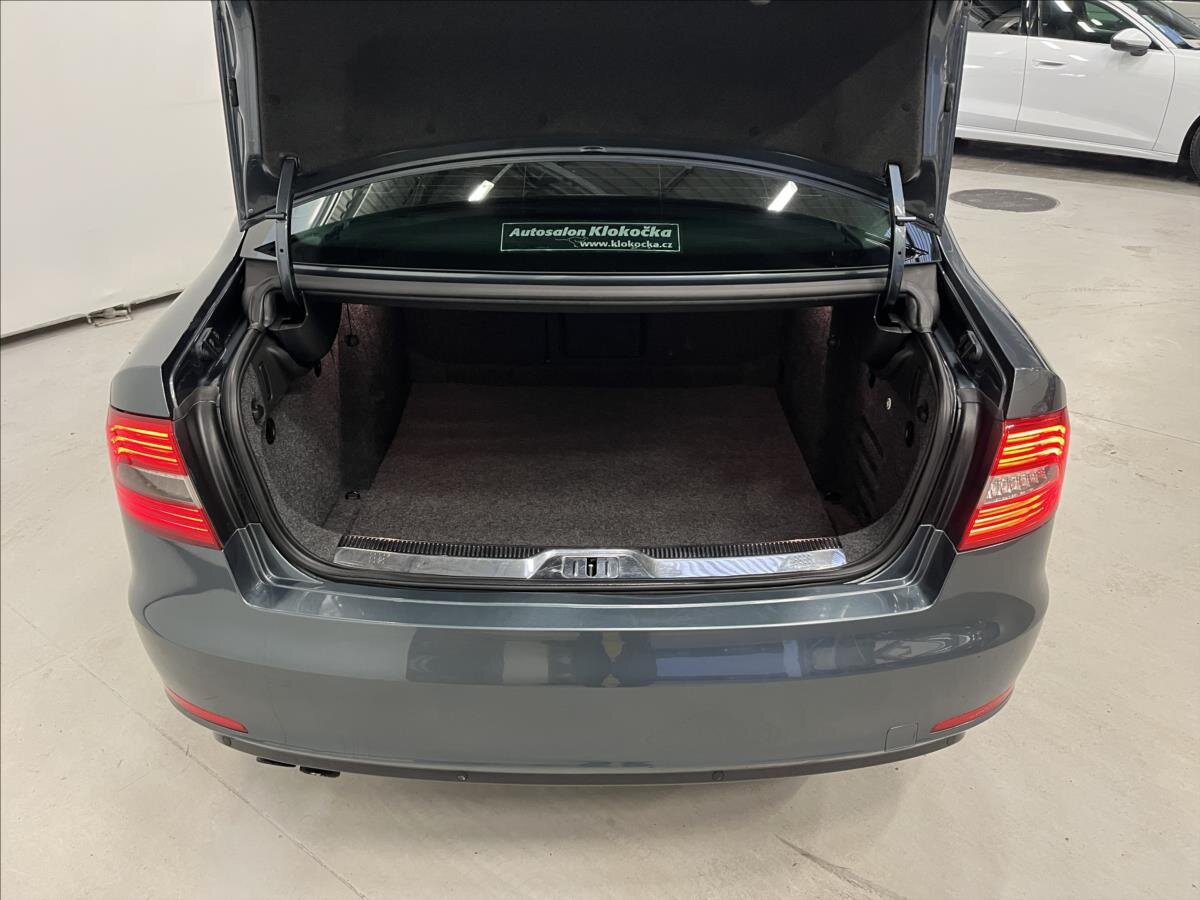 Škoda Superb Liftback 2,0 l 103 kw