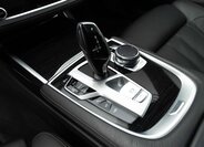 BMW Řada 7 Sedan 4,4 l 330 kw