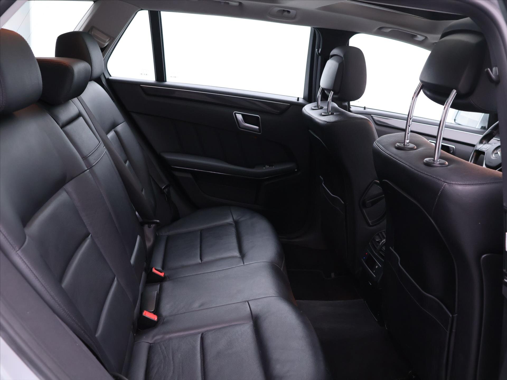 Mercedes-Benz Třídy E Kombi 3,0 l 195 kw