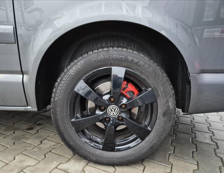 Volkswagen Multivan 36
