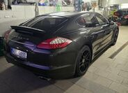Porsche Panamera 6