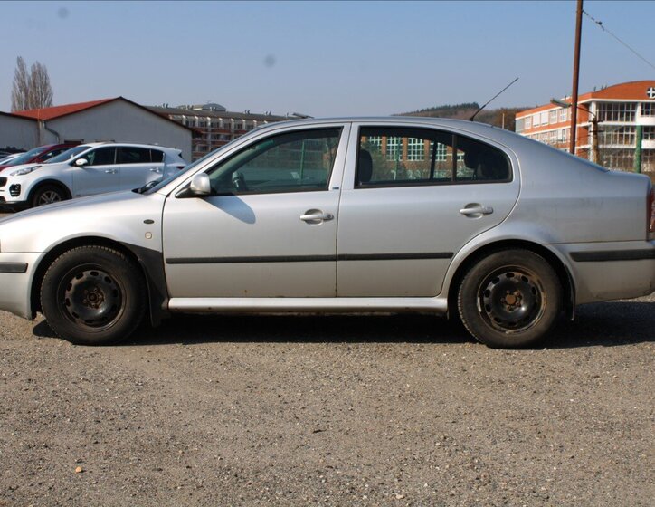 Škoda Octavia Liftback 1,6 l 74 kw