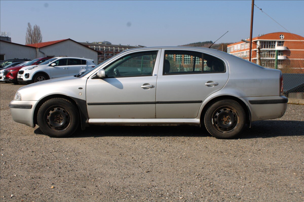 Škoda Octavia Liftback 1,6 l 74 kw