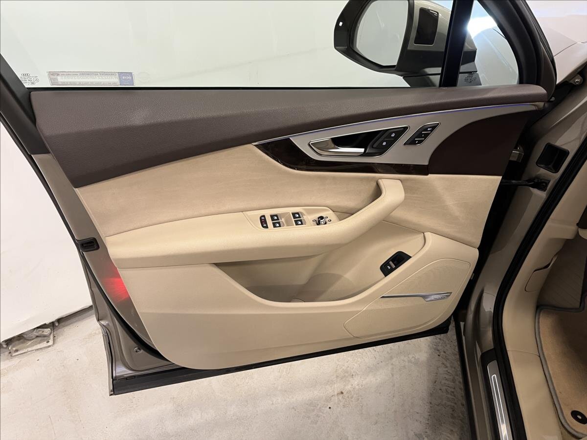 Audi Q7 SUV 3,0 l 200 kw