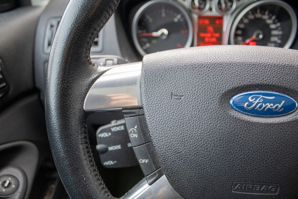 Ford Kuga SUV 2,0 l 100 kw