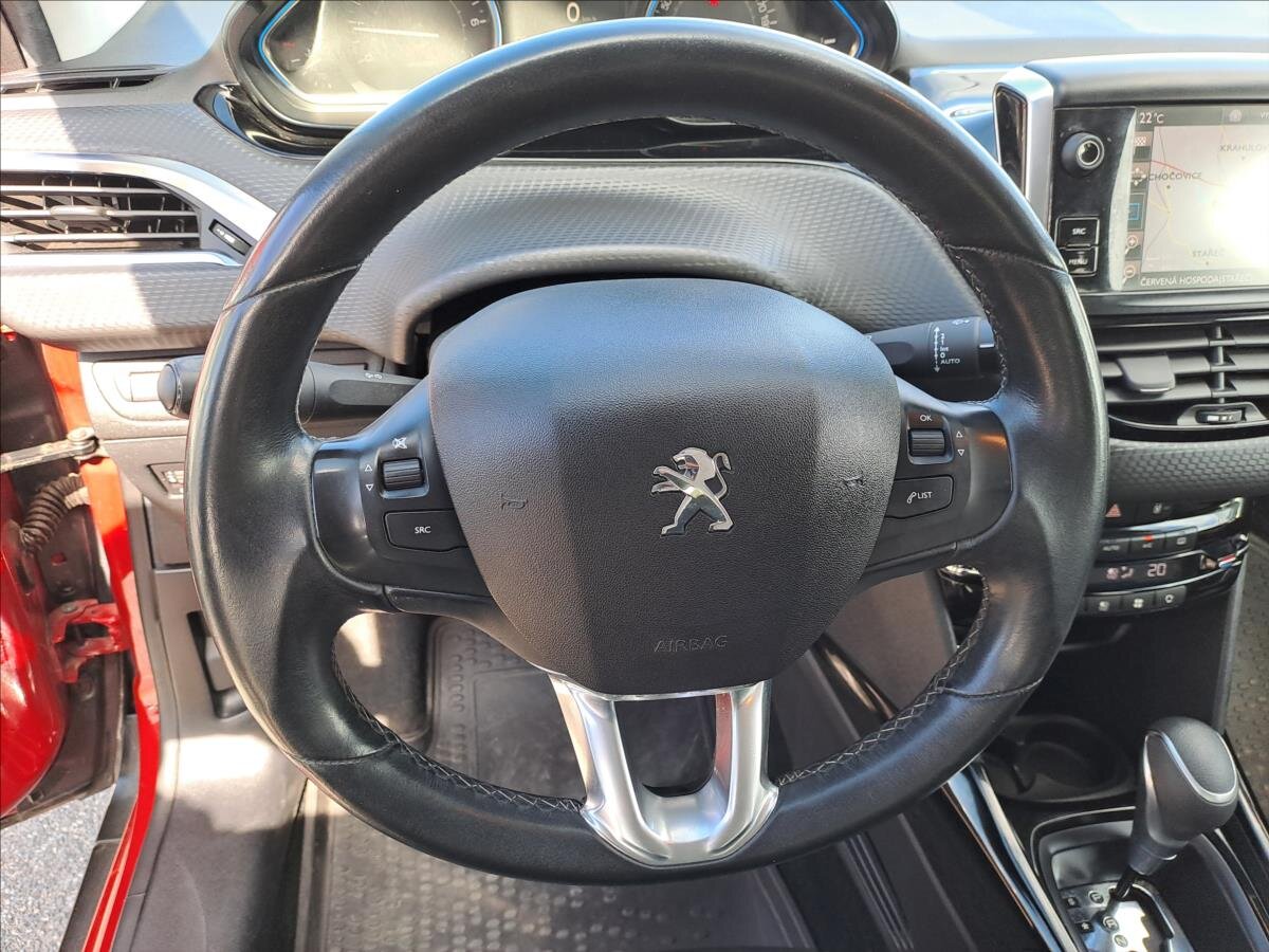 Peugeot 2008 MPV 1,2 l 81 kw