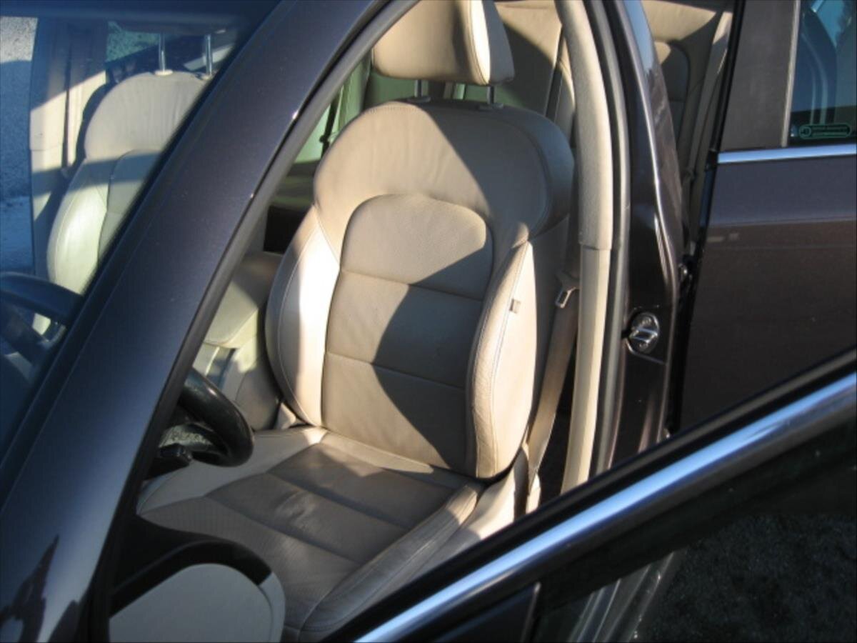 Škoda Superb Kombi 2,0 l 125 kw