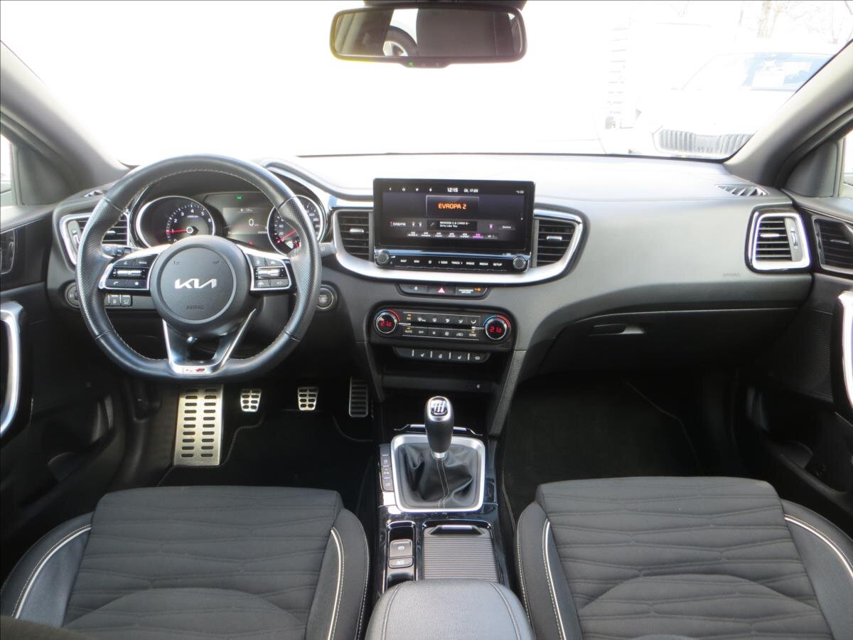 KIA ProCeed Kombi 1,5 l 117 kw